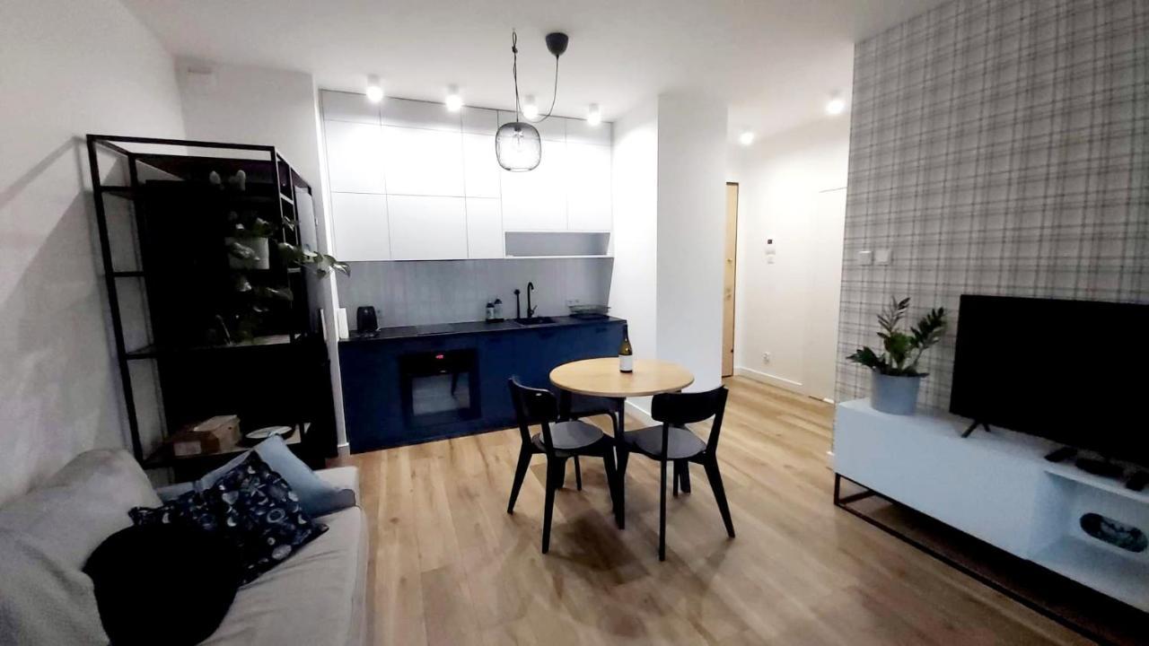 Apartament Zajezdnia Wrzeszcz Apartment Gdansk Luaran gambar